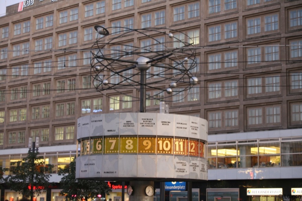 Weltzeituhr am Alexanderplatz
